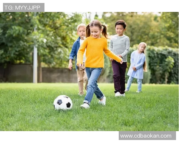 踢足球刘海的魅力与风格探讨如何在运动中展现个性与时尚 踢足球刘海的魅力与风格探讨如何在运动中展现个性与时尚